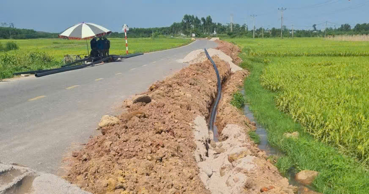 Xã vùng cao Quảng Ninh đưa nước sạch 'vượt núi' về dân