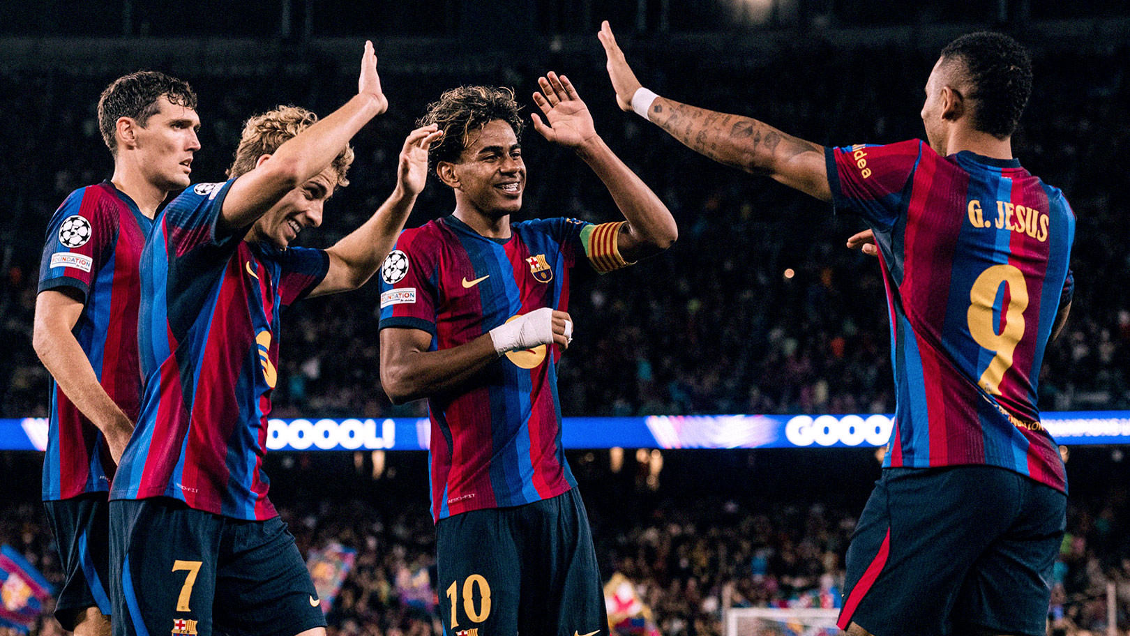 Yamal Barca Feyenoord 5 1.jpg