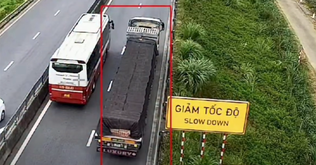 Dừng ô tô trên cao tốc không đặt cảnh báo, nam tài xế bị phạt