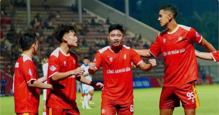 CAND ra quân thuận lợi tại V-League 2