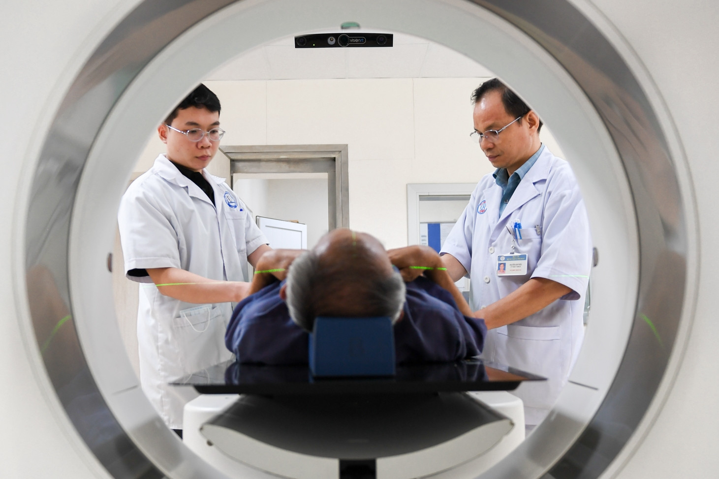 Chính phủ quy định mức phụ cấp ưu đãi nghề mới cho nhân viên y tế