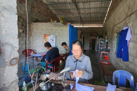 Chồng ung thư, ở nhà đất thuê, vợ gồng gánh khoản nợ hơn 200 triệu