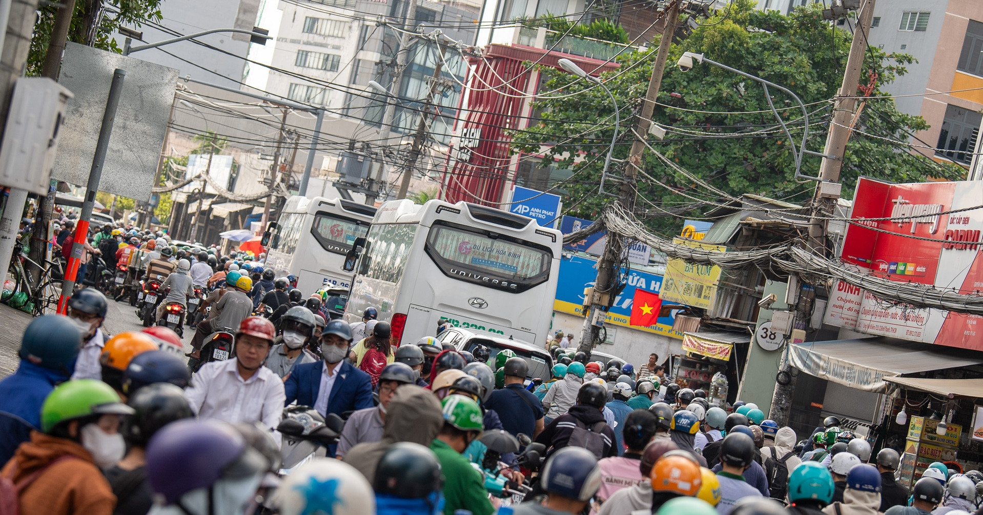 Hiện trạng đường chưa đầy 2km được đầu tư 4.592 tỷ đồng để xoá ‘nút thắt cổ chai’