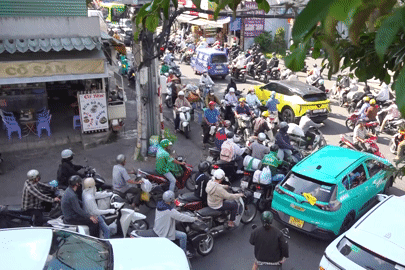 Ngôi chùa có 300 hũ cốt gấp rút di dời, nhường đất cho dự án hơn 10.000 tỷ đồng