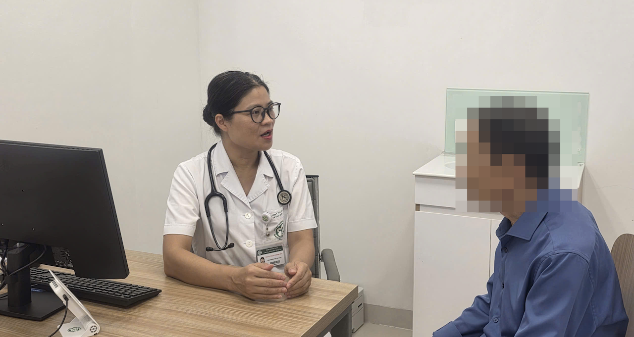Phó giáo sư: Điều trị ung thư không phải áp dụng biện pháp đắt tiền sẽ khỏi bệnh