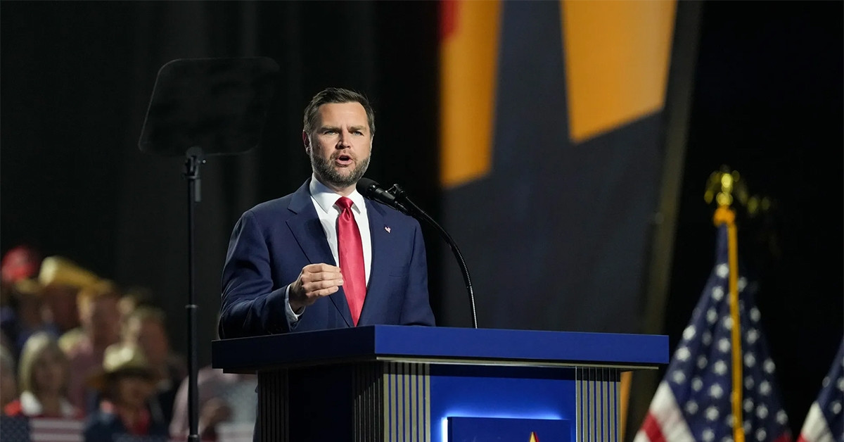 Phó Tổng thống Mỹ tự nhận là &amp;apos;người kế thừa chính trị&amp;apos; của ông Trump