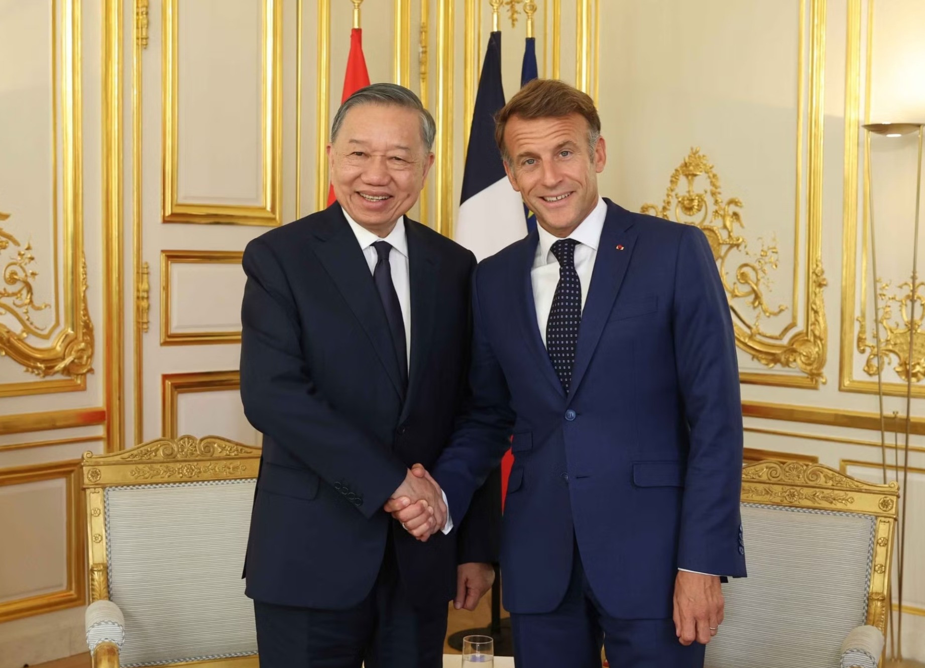 Tổng Bí thư, Chủ tịch nước Tô Lâm và Tổng thống Pháp Emmanuel Macron gặp hẹp