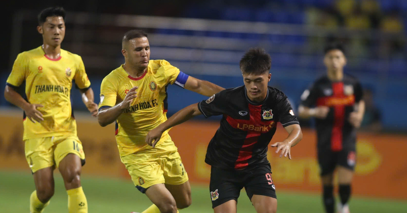 Trực tiếp bóng đá Ninh Bình 1-0 Thanh Hóa: Bàn mở tỷ số sớm