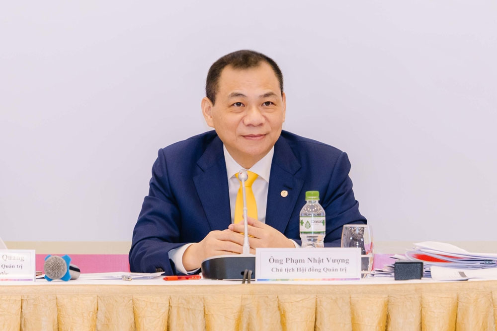 VN-Index mất mốc 1.800 điểm, ông Phạm Nhật Vượng vẫn thăng hạng tỷ phú USD