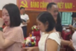a thầy bật khóc.webp