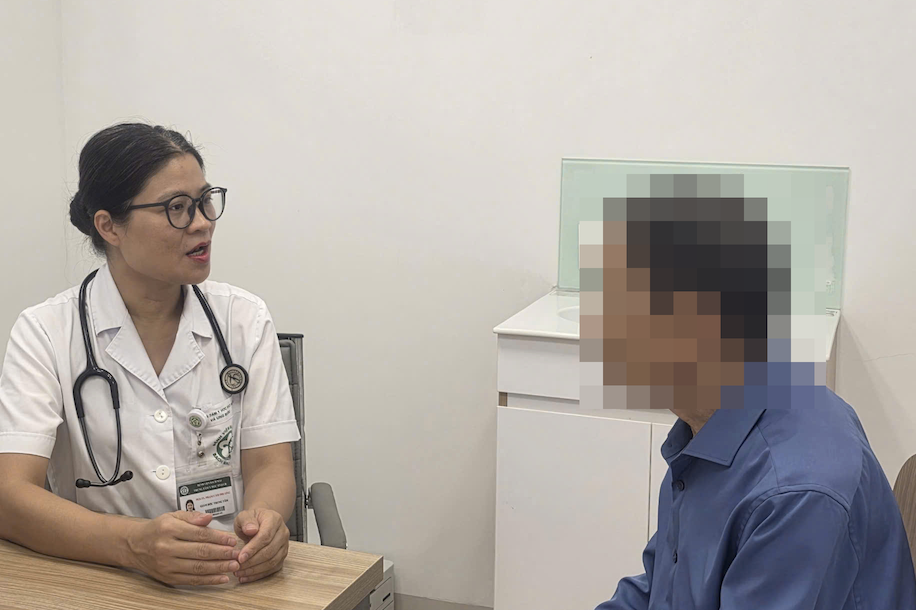 Phó giáo sư: Điều trị ung thư không phải áp dụng biện pháp đắt tiền sẽ khỏi bệnh