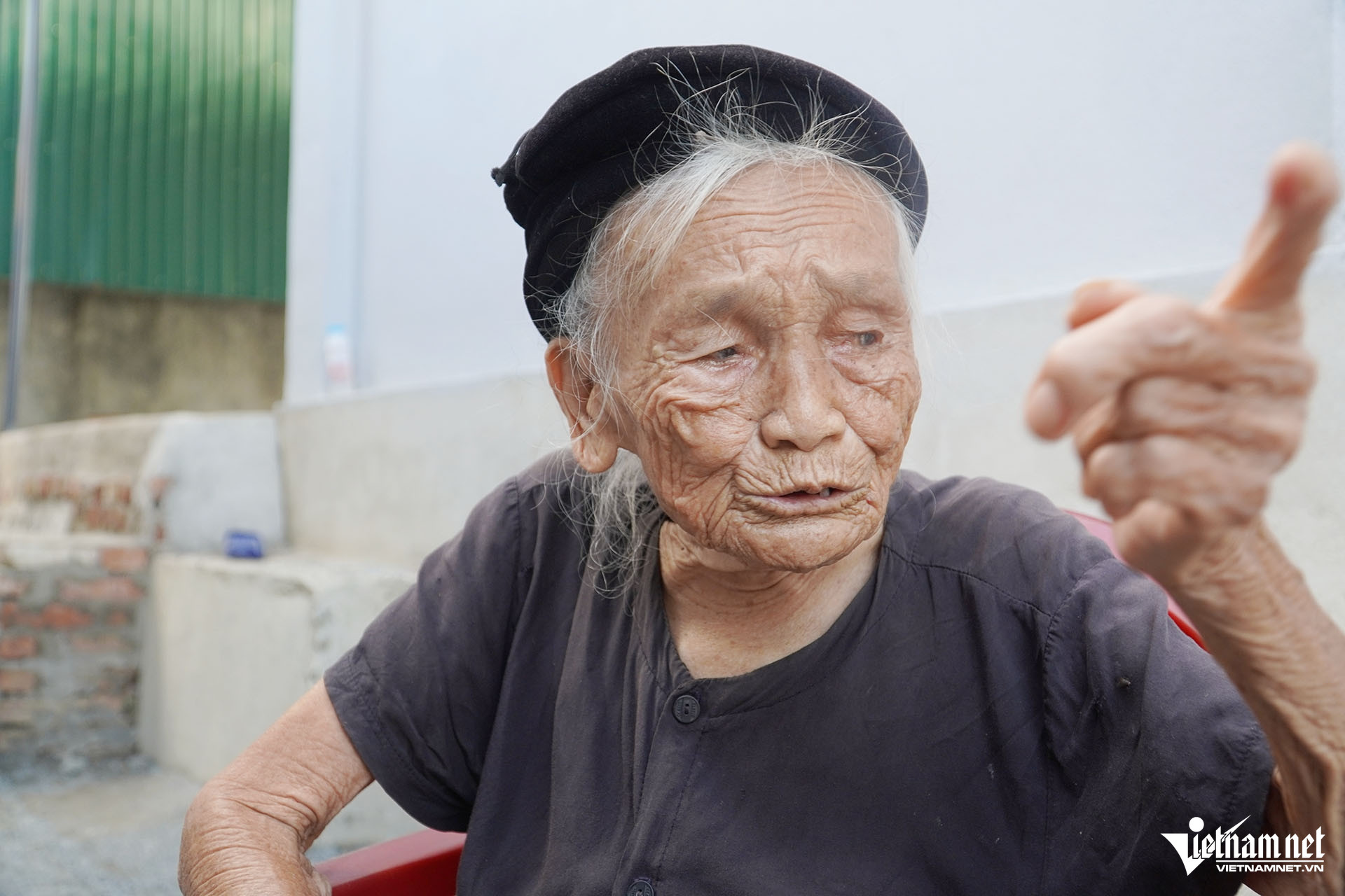 W-a Cụ NUôi.JPG.jpg