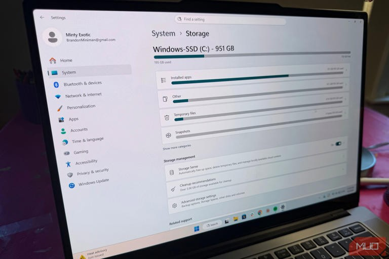 Cách giải phóng hàng chục GB dung lượng trên máy tính Windows