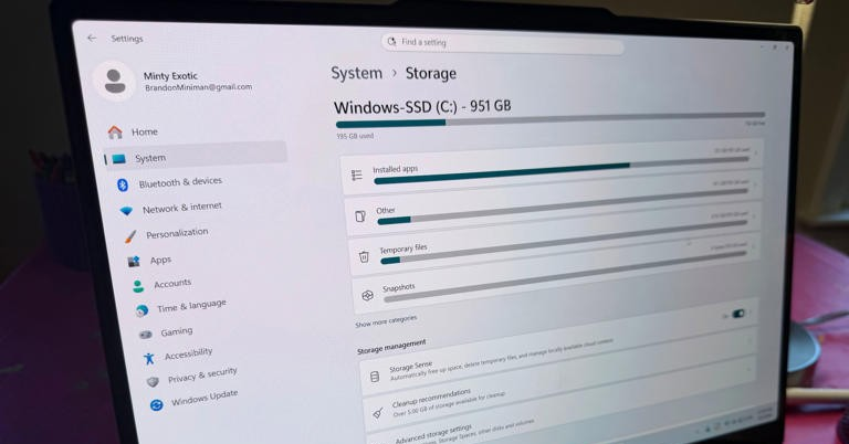 Cách giải phóng hàng chục GB dung lượng trên máy tính Windows