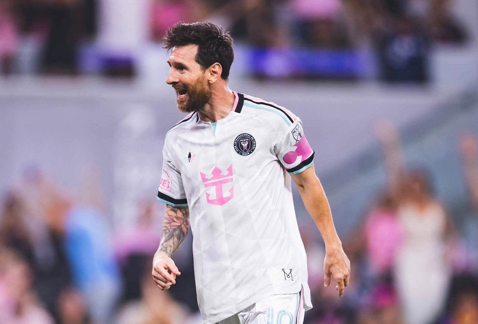 Messi lập siêu phẩm, Inter Miami vẫn rơi chiến thắng phút bù giờ