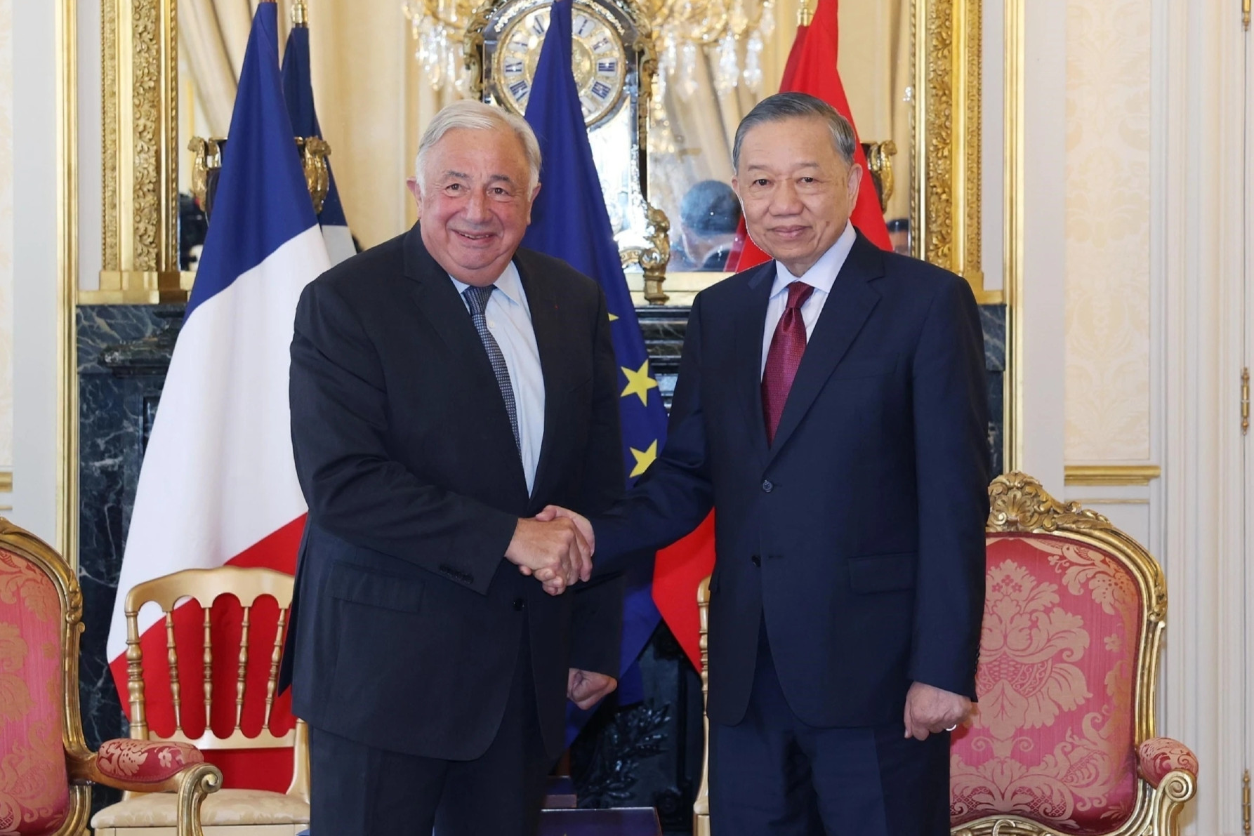 https://static-images.vnncdn.net/vps_images_publish/000001/000003/2026/9/13/nga-phap-danh-su-don-tiep-nhieu-nghi-le-dac-biet-voi-tong-bi-thu-chu-tich-nuoc-540.jpg