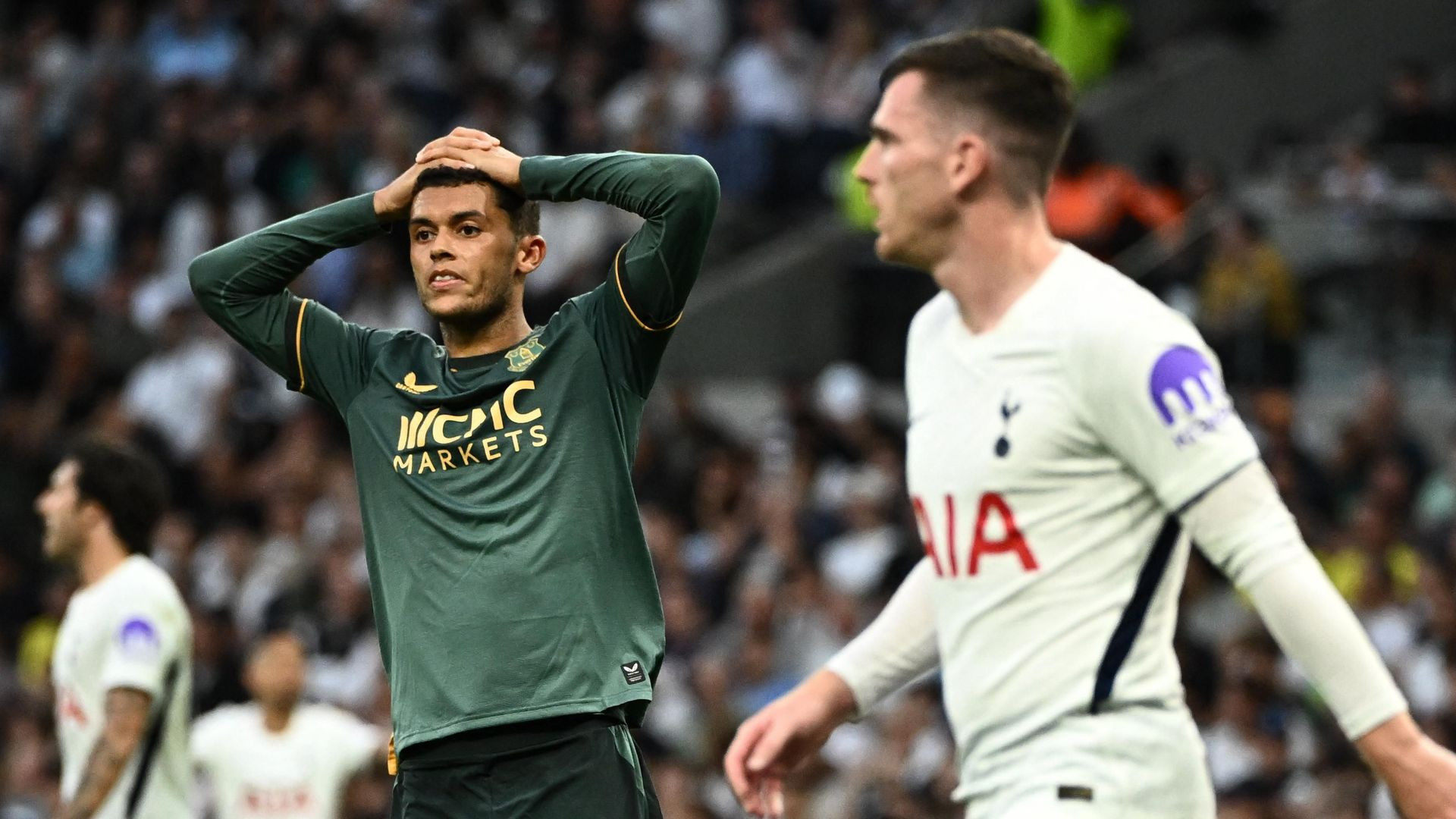 resources_premierleague_pulselive_com 2026 09 12T175747Z_2062881131_UP1EM9C1DW8PH_RTRMADP_3_SOCCER ENGLAND TOT EVE (1).jpg
