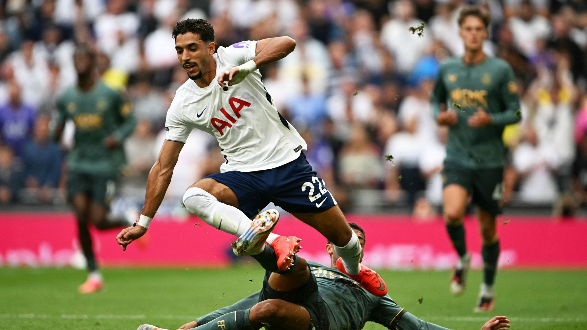 resources_premierleague_pulselive_com 2294392584 (2).jpg