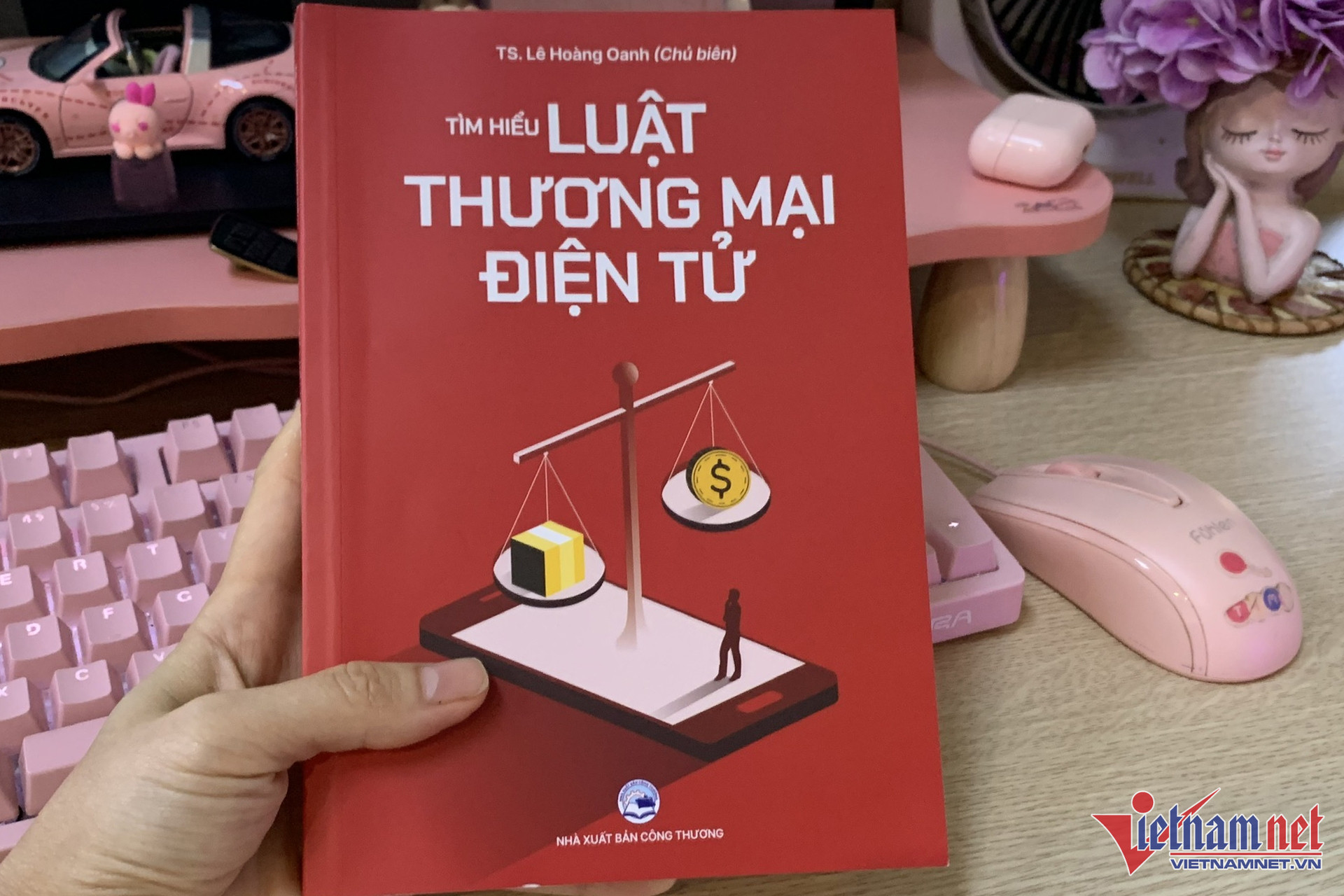 W-gioi thieu sach thuong mai dien tu 00.jpg