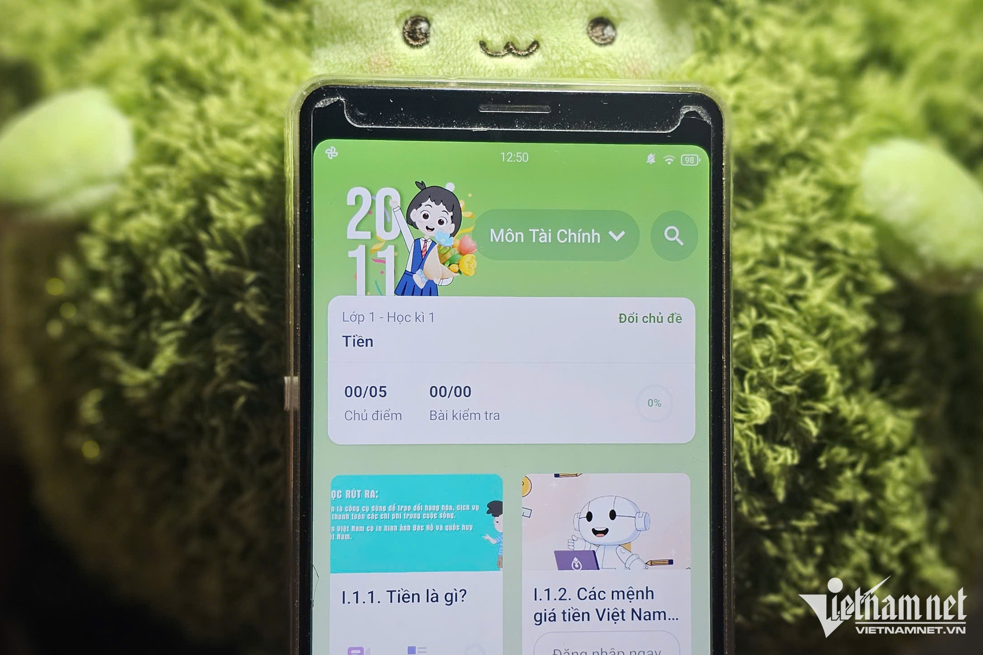 W-san choi truc tuyen Vio.jpg