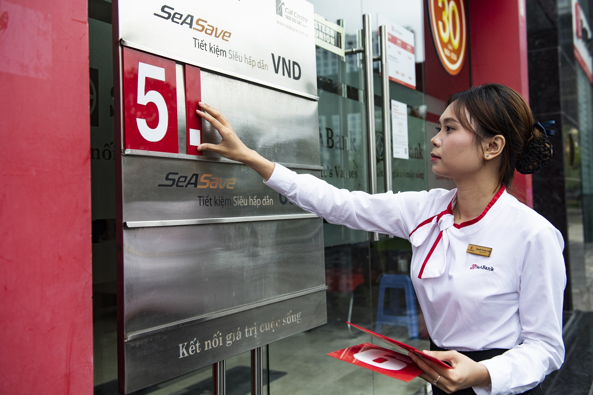 Lãi suất ngân hàng hôm nay 14/9/2026: 6 nhà băng niêm yết cao nhất kỳ hạn 6 tháng