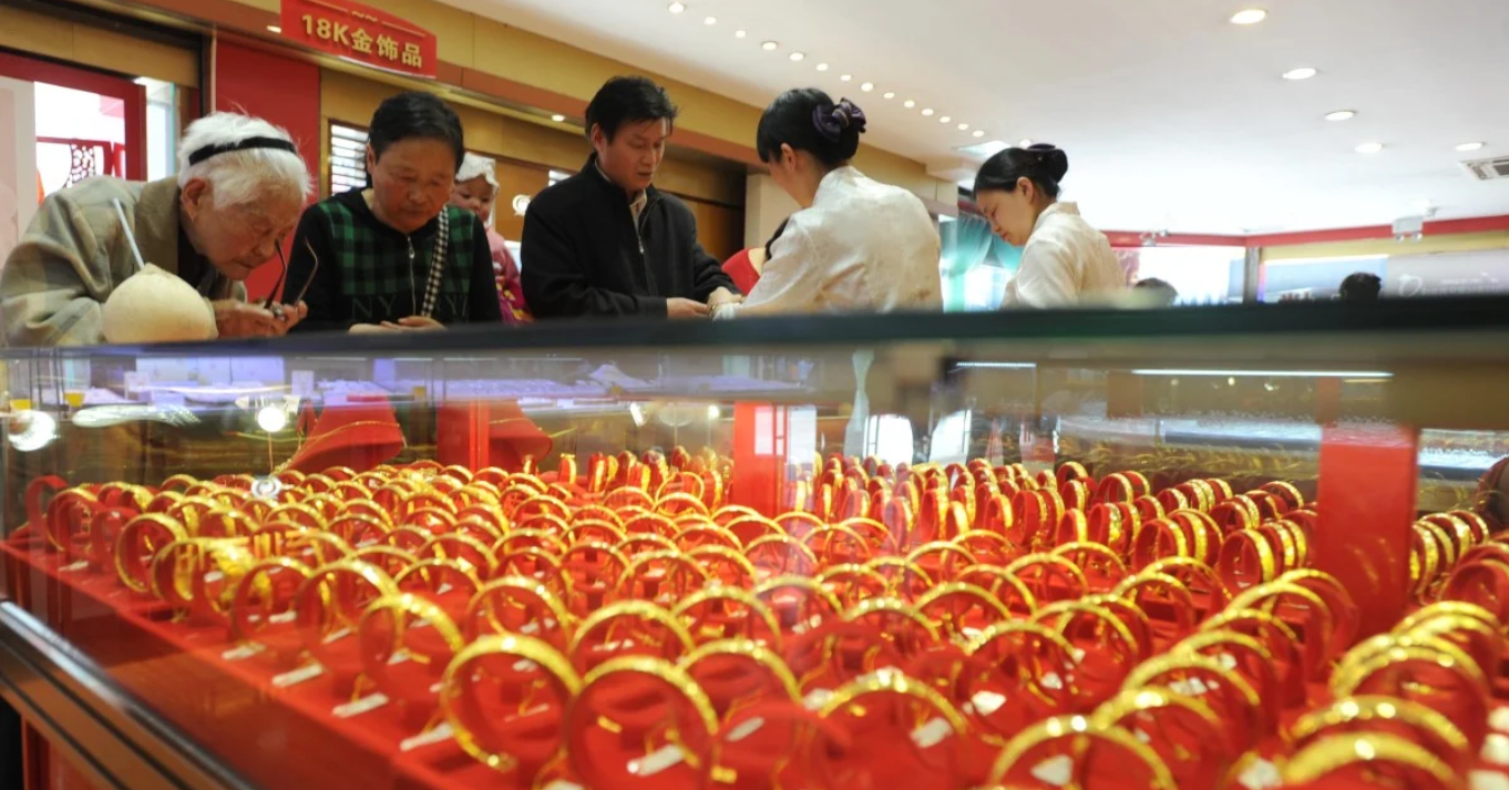 Trung Quốc: Gần 2.600 cửa hàng vàng biến mất trong 6 tháng, điều gì đang xảy ra?
