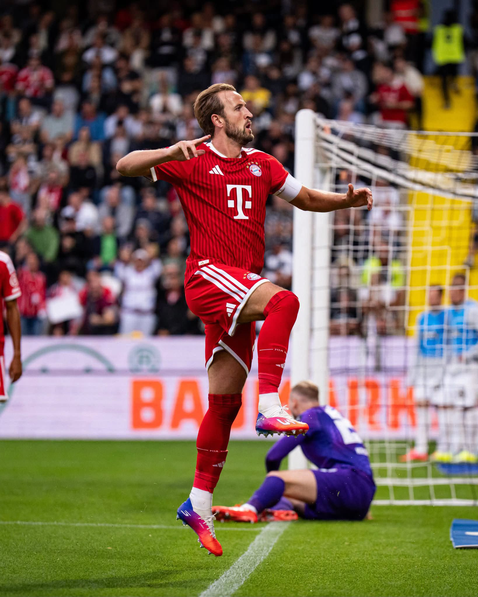 https://static-images.vnncdn.net/vps_images_publish/000001/000003/2026/9/14/harry-kane-bayern-munich-86.jpeg