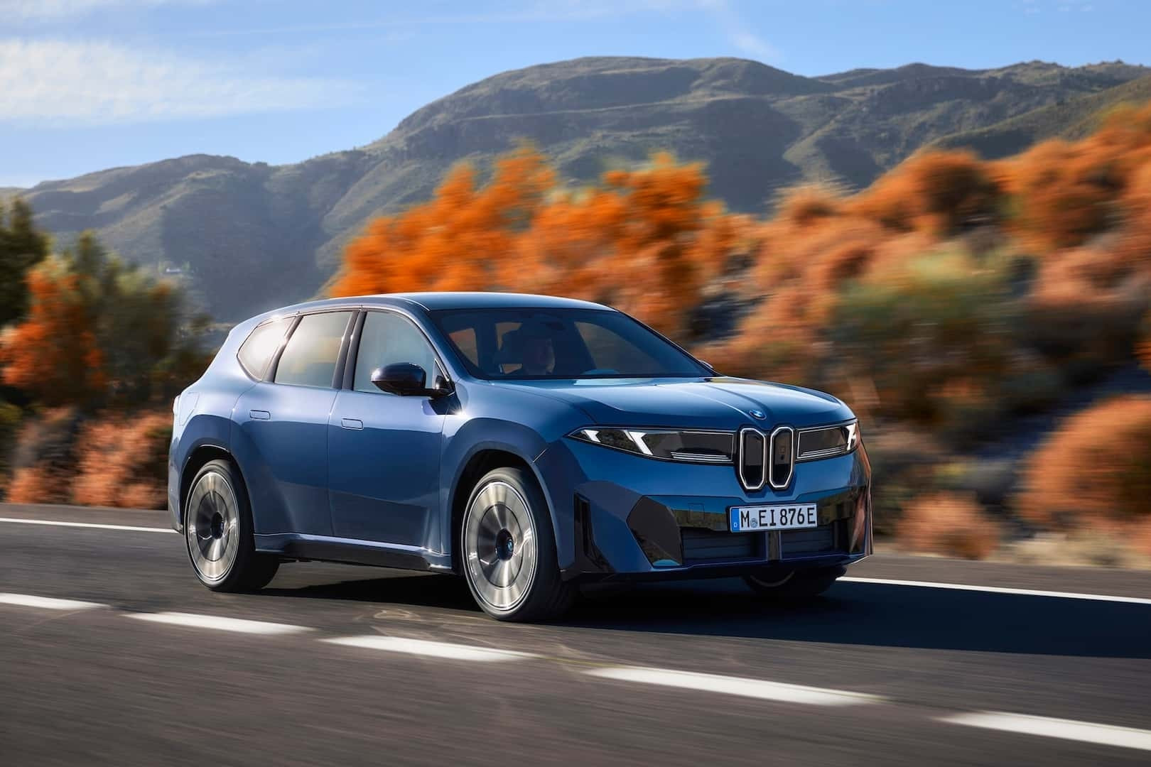 Loạt xe Audi, BMW, Porsche, Ford bị cảnh báo tới khách Việt, chuyện gì xảy ra?