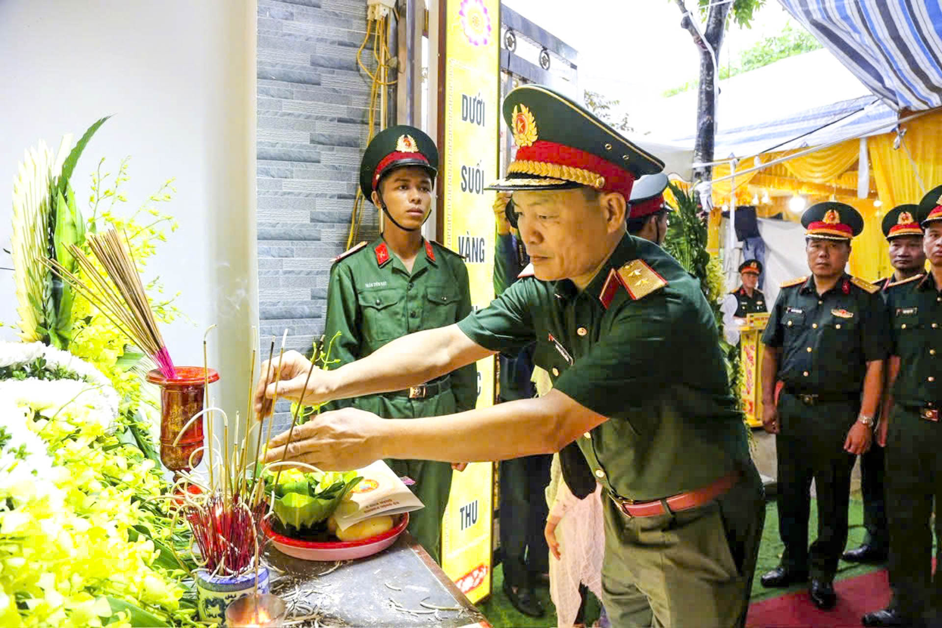 tang lễ chiến sỹ hưng yên_4.JPG