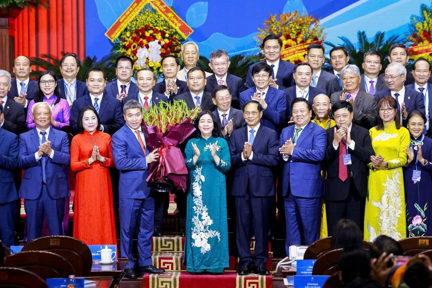 'Xây dựng lực lượng trẻ yêu mến Việt Nam ở nước bạn'
