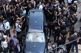 https://static-images.vnncdn.net/vps_images_publish/000001/000003/2026/9/15/giorgos-mazonakis-02-3225.jpg