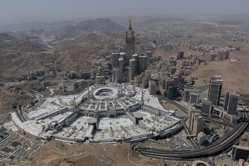 Ảrập Xêút tuyên bố bắn hạ UAV của nhóm thân Iran ở thánh địa Mecca
