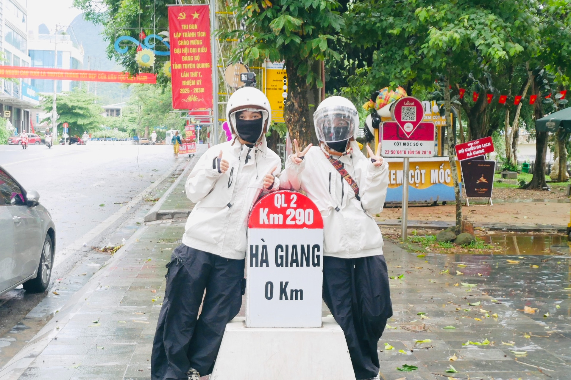 https://static-images.vnncdn.net/vps_images_publish/000001/000003/2026/9/16/doi-ban-thanh-hoa-nghi-viec-o-tuoi-23-lai-xe-may-xuyen-viet-306-ngay-2722.jpg