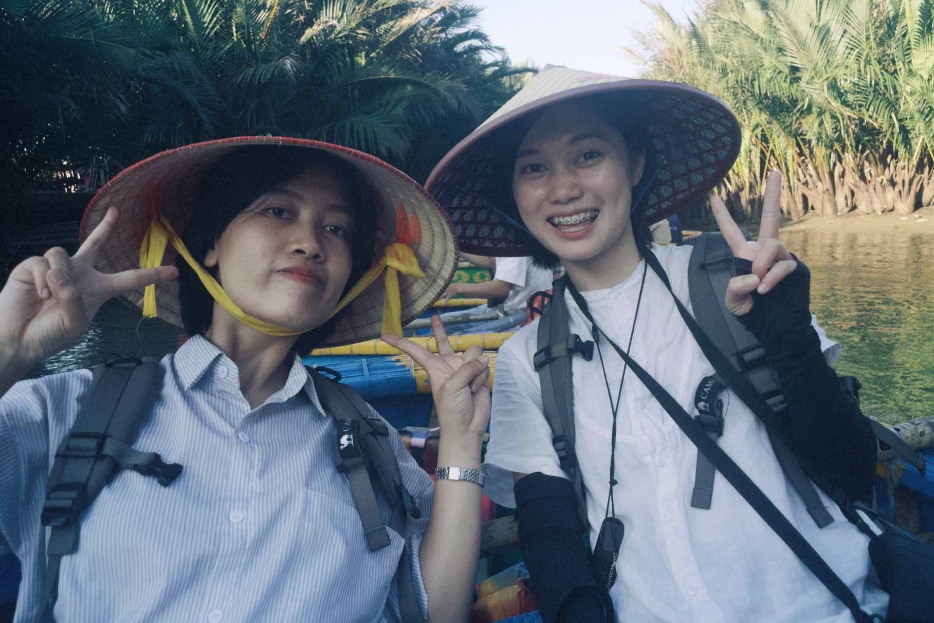 https://static-images.vnncdn.net/vps_images_publish/000001/000003/2026/9/16/doi-ban-thanh-hoa-nghi-viec-o-tuoi-23-lai-xe-may-xuyen-viet-306-ngay-2723.jpg