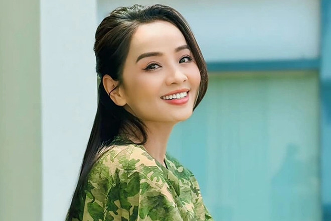 Hoài An 'Người đẹp Tây Đô' tuổi 52 nặng gánh, chưa yêu dù nhiều người theo đuổi
