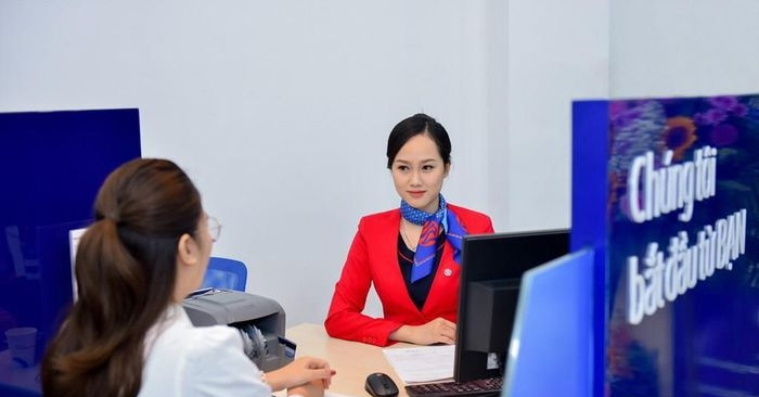 Lãi suất ngân hàng hôm nay 16/9/2026: Cộng tới 1,9%/năm cho khách hàng mới