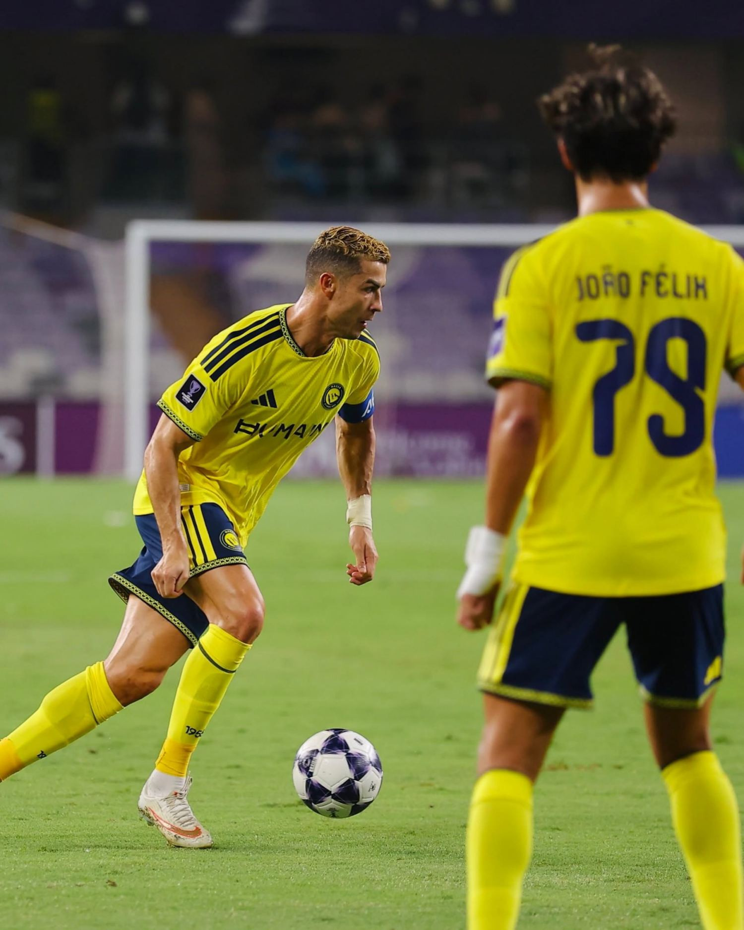 https://static-images.vnncdn.net/vps_images_publish/000001/000003/2026/9/16/ronaldo-al-nassr-83.jpg