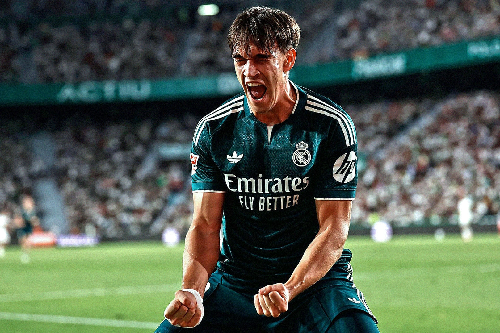 Siêu dự bị Espi cứu Real Madrid và Mourinho phút bù giờ