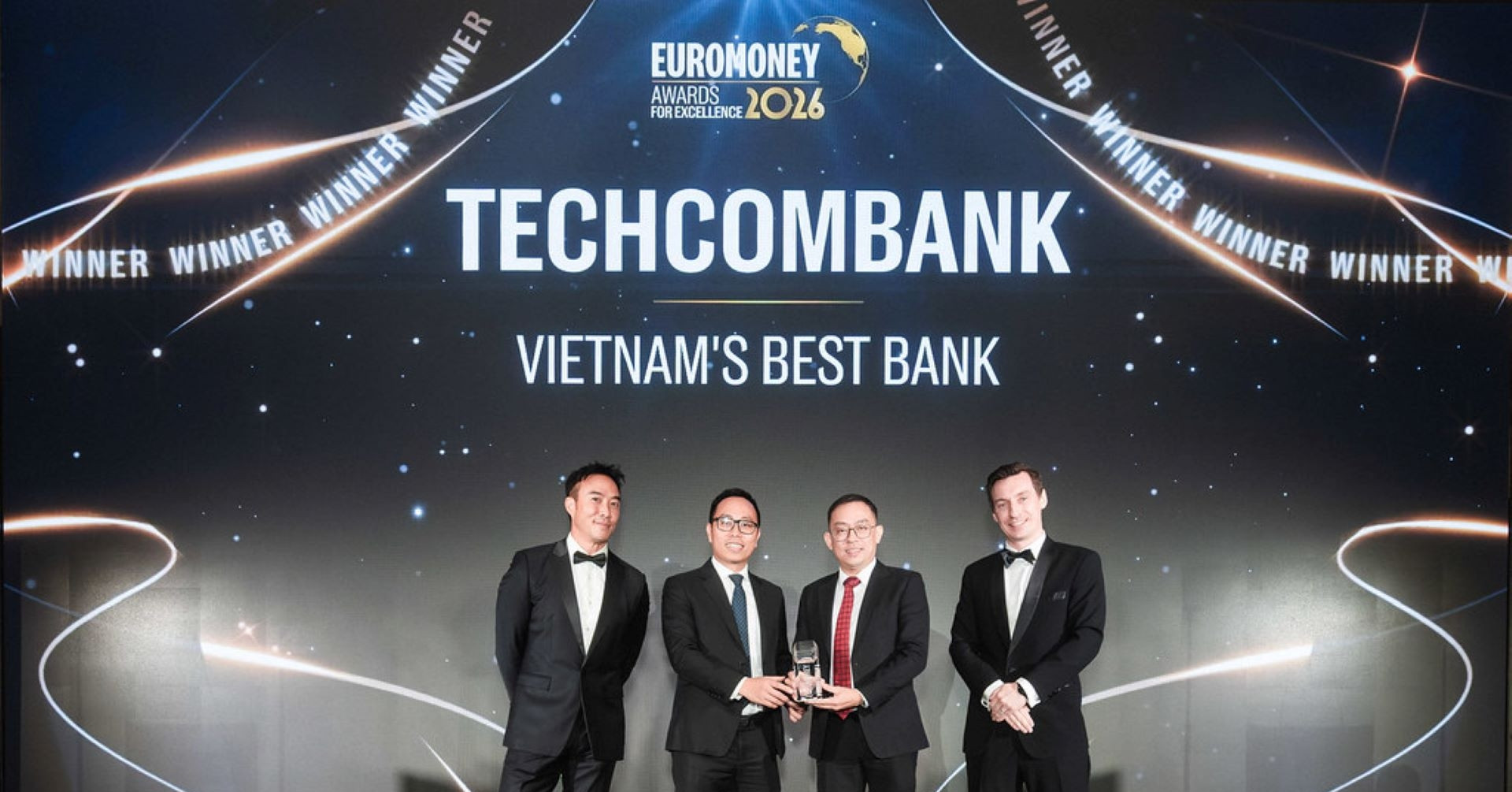 Techcombank lần thứ 6 được vinh danh ‘Ngân hàng tốt nhất Việt Nam’