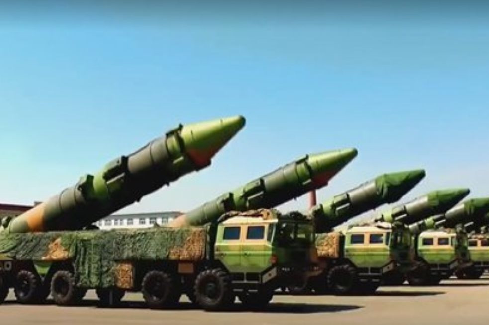 Tên lửa đạn đạo DF-15 Trung Quốc 'khủng' thế nào?