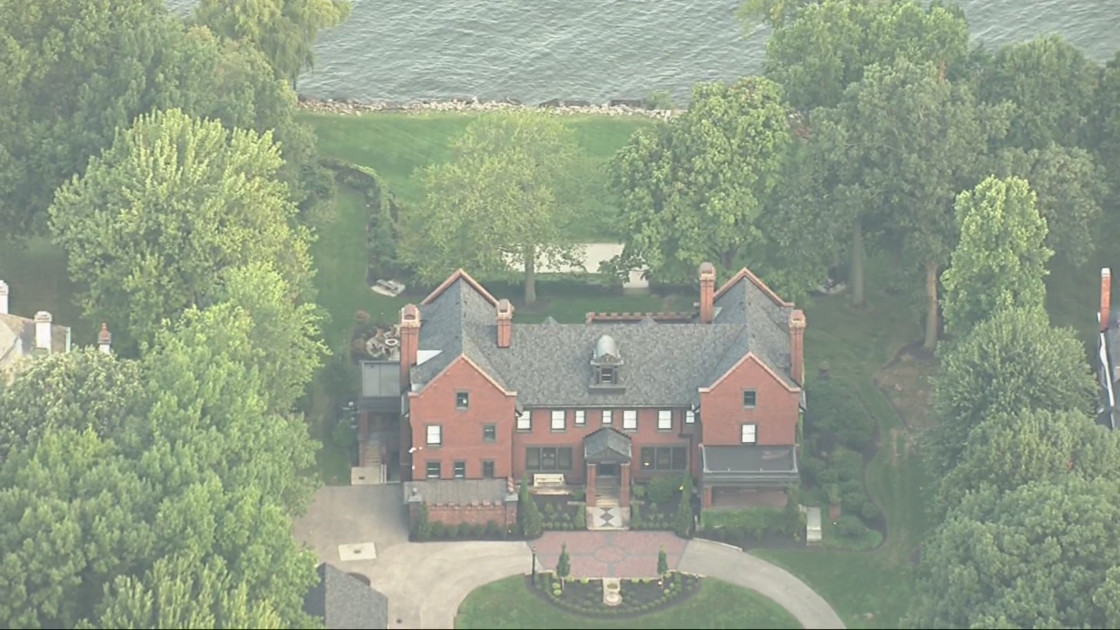 Travis Kelce and taylor Swift new home 6.webp