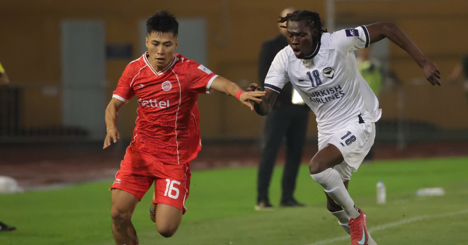 Trực tiếp bóng đá Thể Công Viettel 0-0 Melbourne Victory: bàn thắng &amp;apos;hụt&amp;apos;