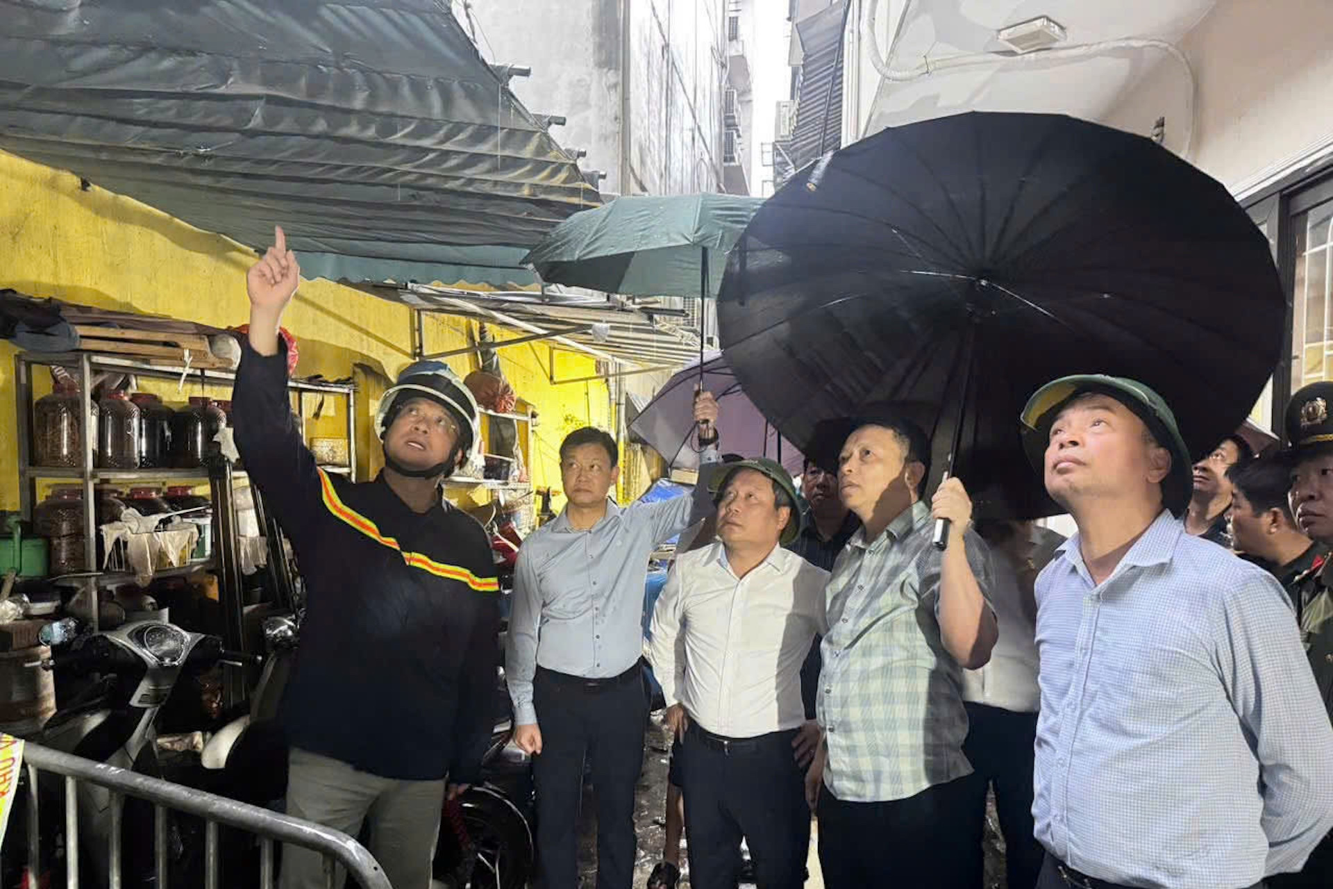 Vụ cháy nhà 5 người tử vong ở Tây Hồ: Chủ tịch Hà Nội yêu cầu làm rõ nguyên nhân