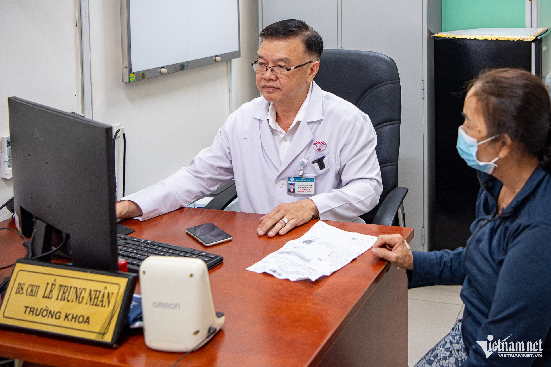 W-Ghi nhận bệnh viện đông đúc TPHCM   Tuấn Hùng 3.jpg