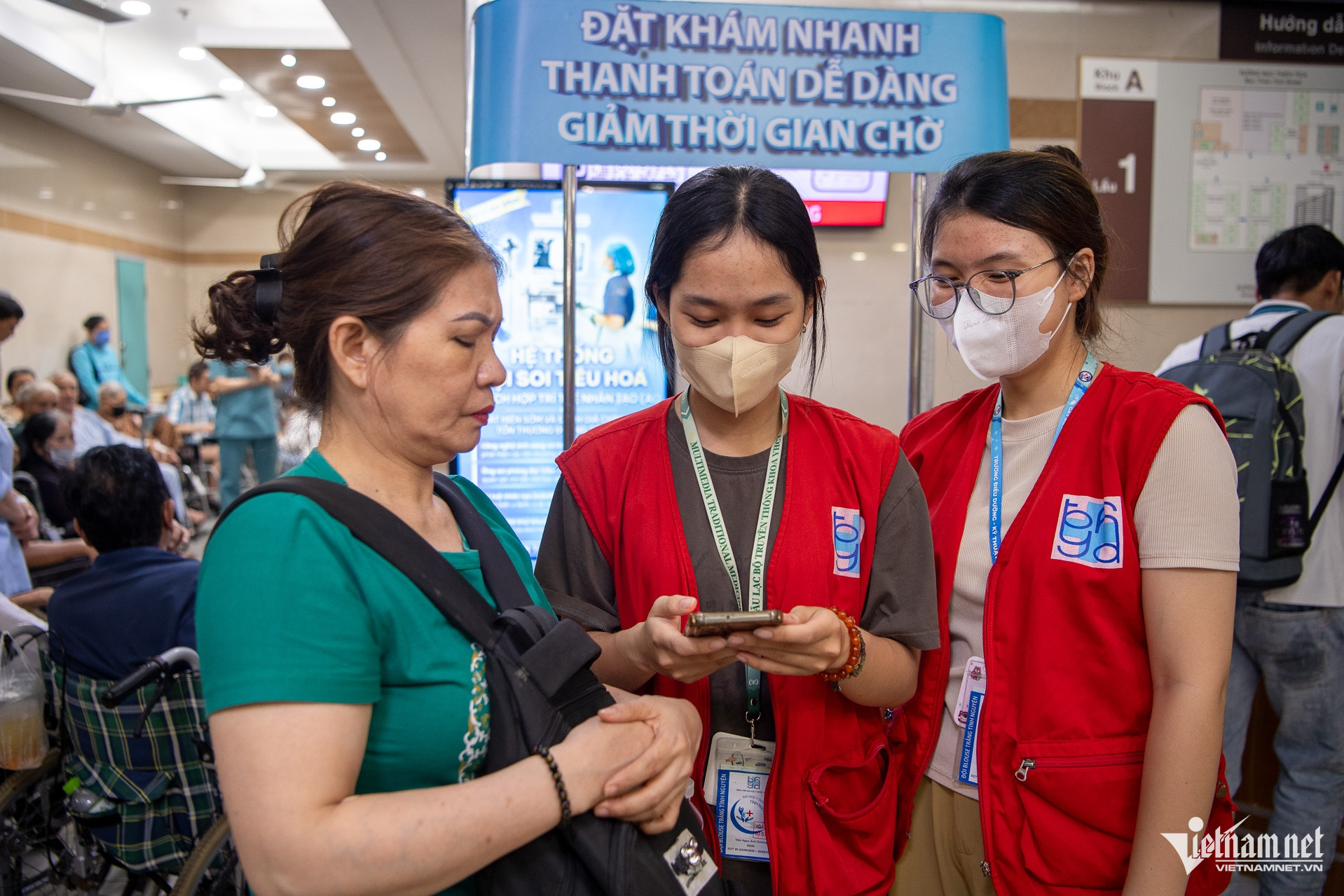 W-Ghi nhận bệnh viện đông đúc TPHCM   Tuấn Hùng 74.jpg