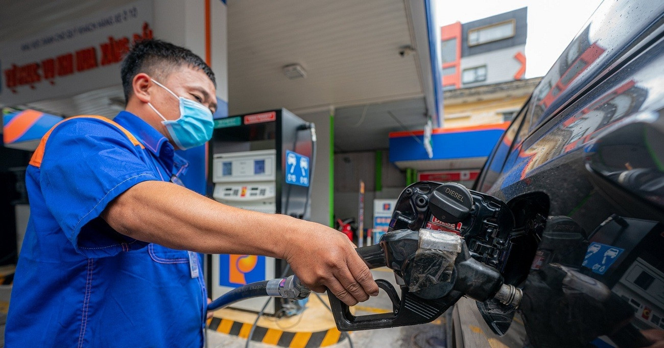 Giá xăng dầu hôm nay 17/9: Thế giới hạ nhiệt, trong nước chiều nay điều chỉnh