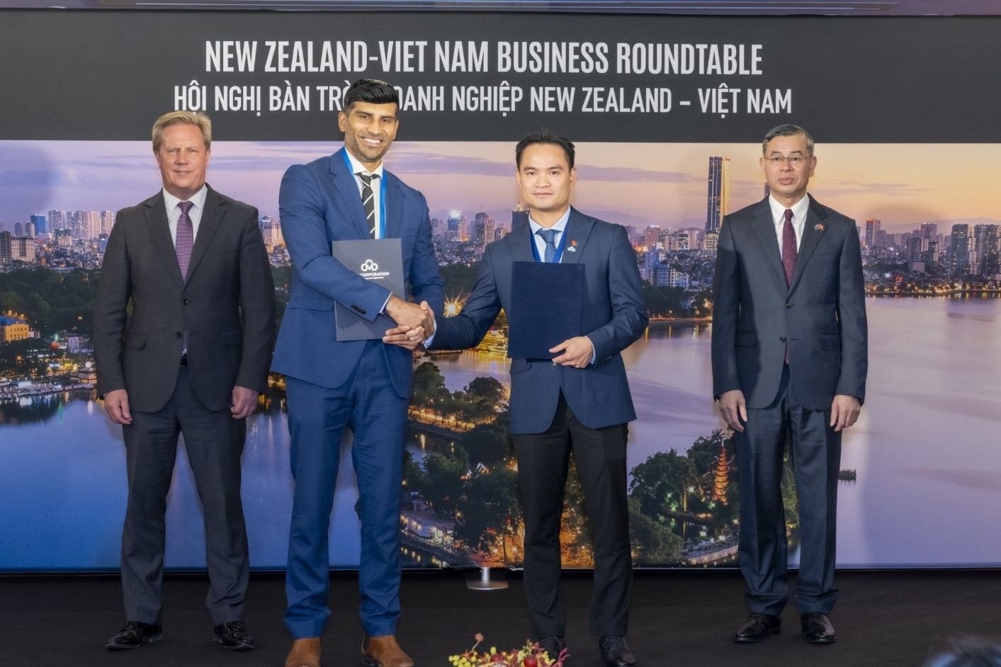 Amalga hợp tác CMC Global phát triển y tế số tại Việt Nam