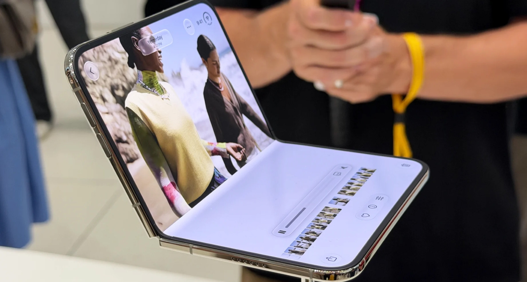 Apple bị nghi chưa giải quyết được điểm yếu cố hữu trên iPhone Duo