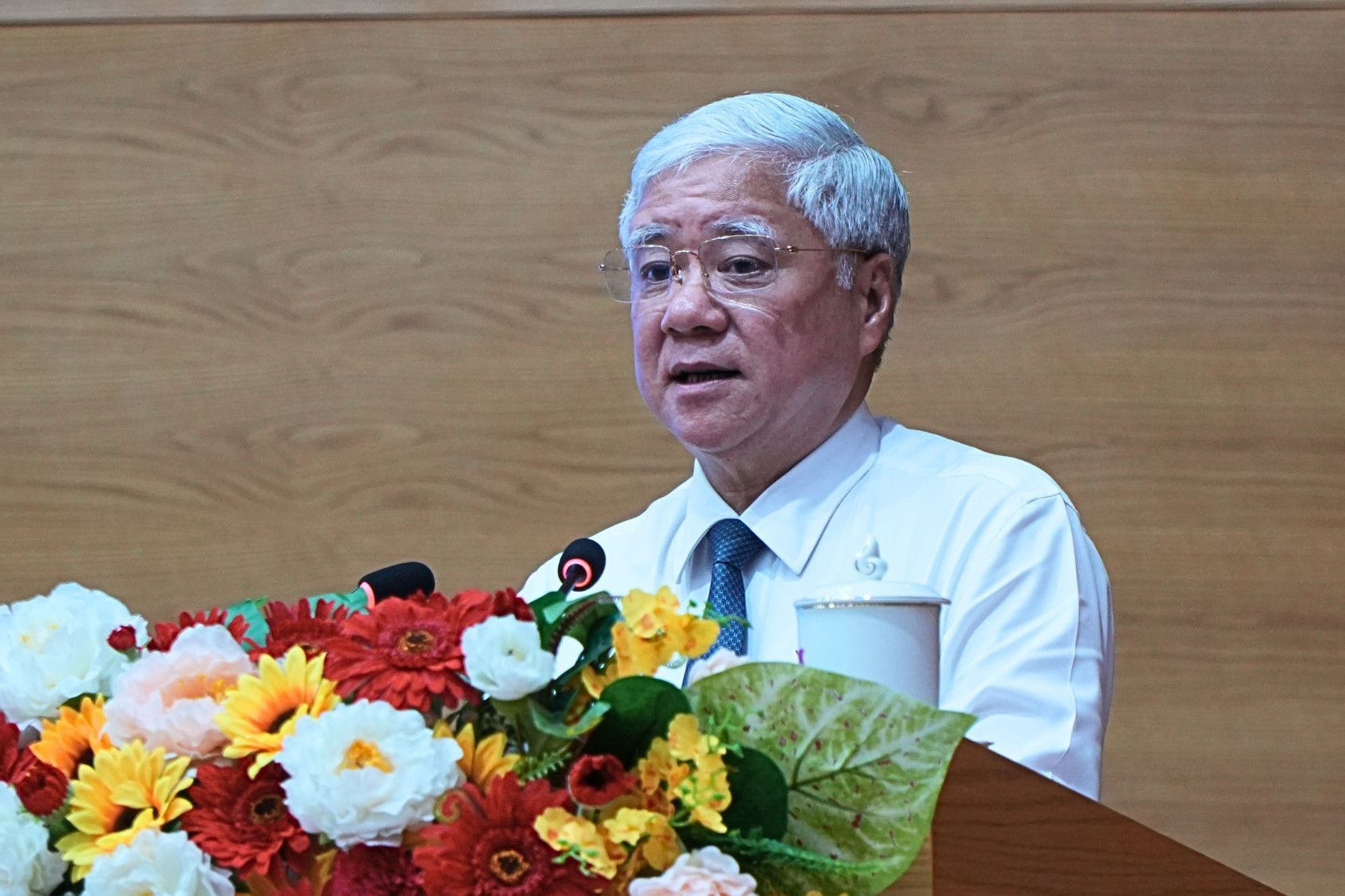 Chuyển giao bộ học liệu đa phương tiện Bình dân học vụ số cho Đồng Nai