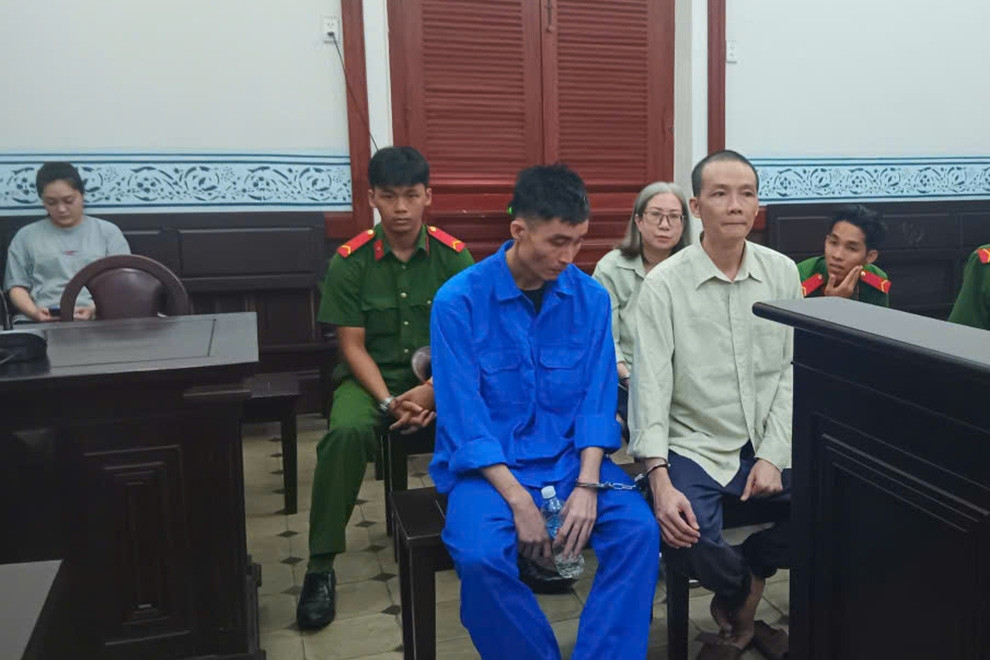 Cựu cán bộ cấu kết ‘giải cứu’ người nghiện, nhận hàng trăm triệu đồng
